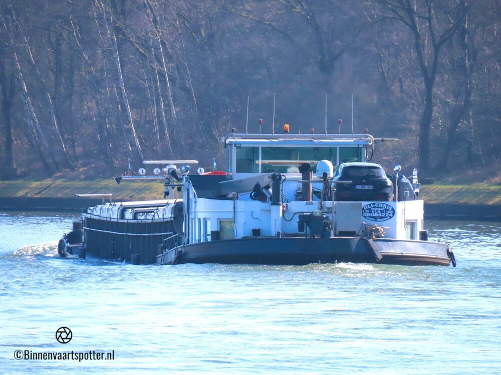 Oli-Chris — thumbnail 2